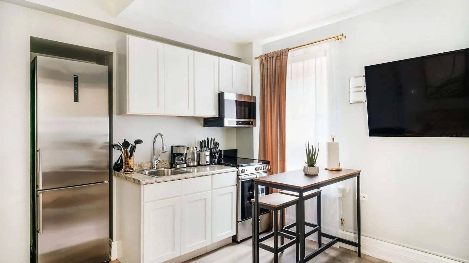 73-508 New 1Br 1Bth Uws Doorman Gym Apartment New York United States